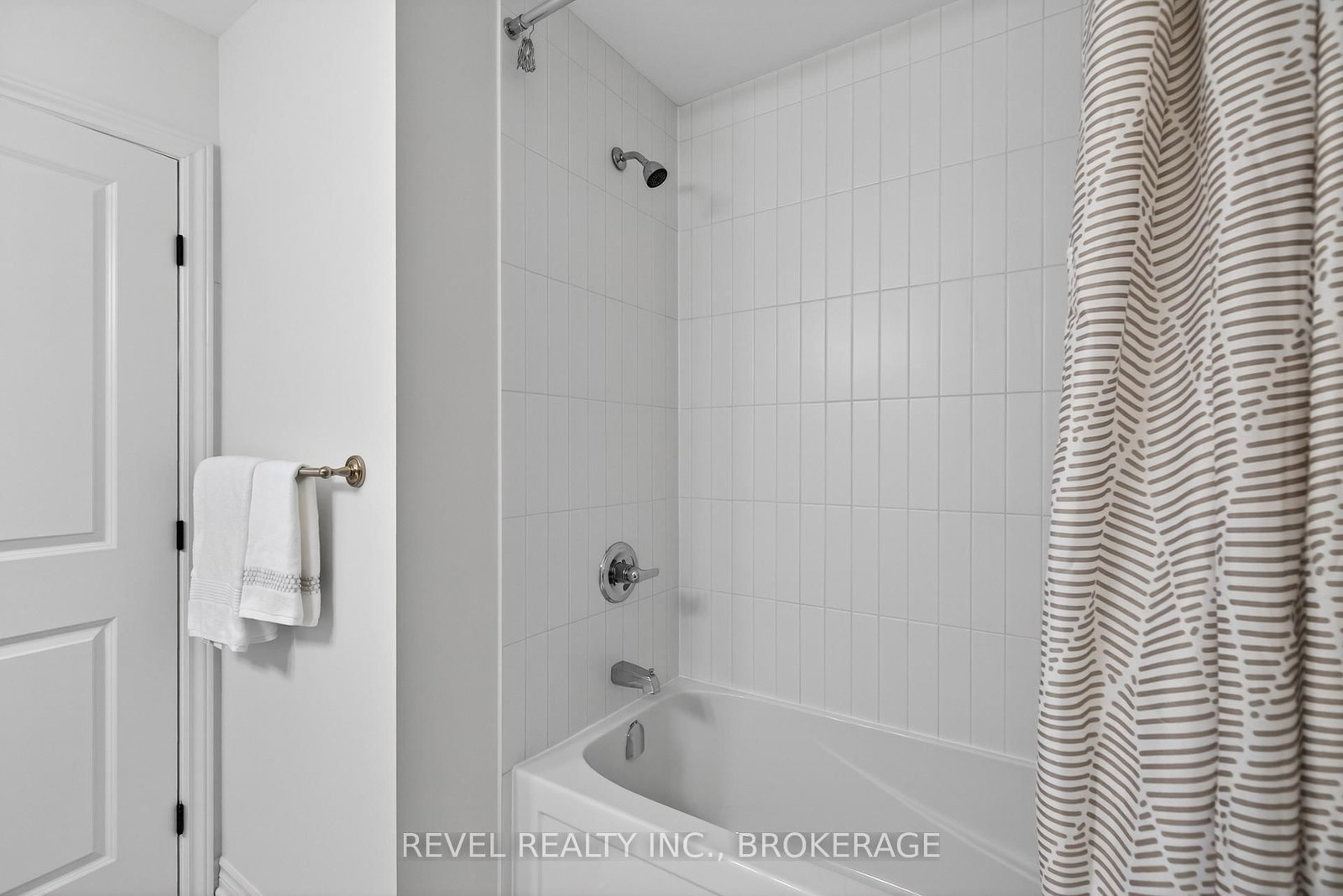 326 Dockside Drive • Kingston, ON photo 28