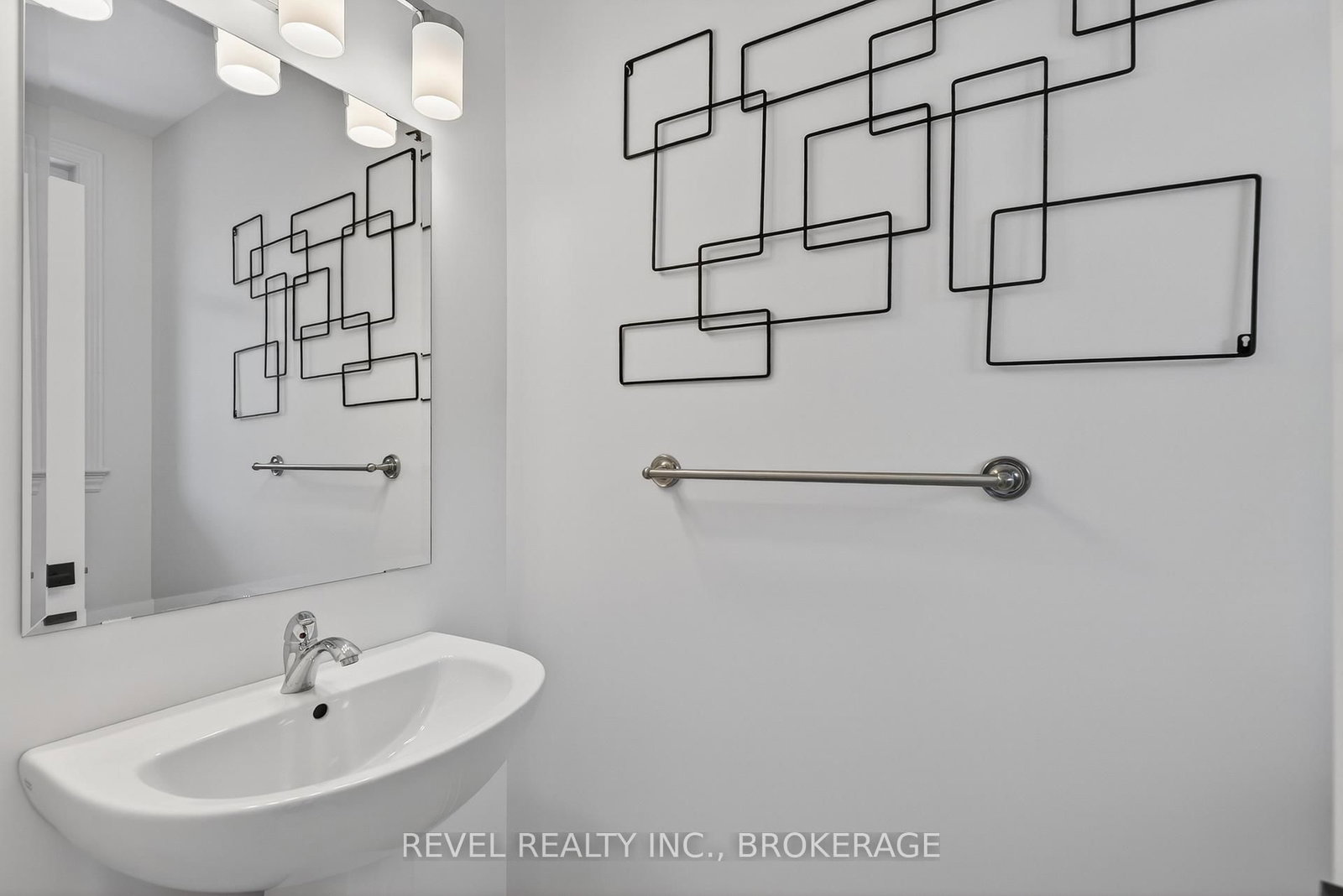 326 Dockside Drive • Kingston, ON photo 6