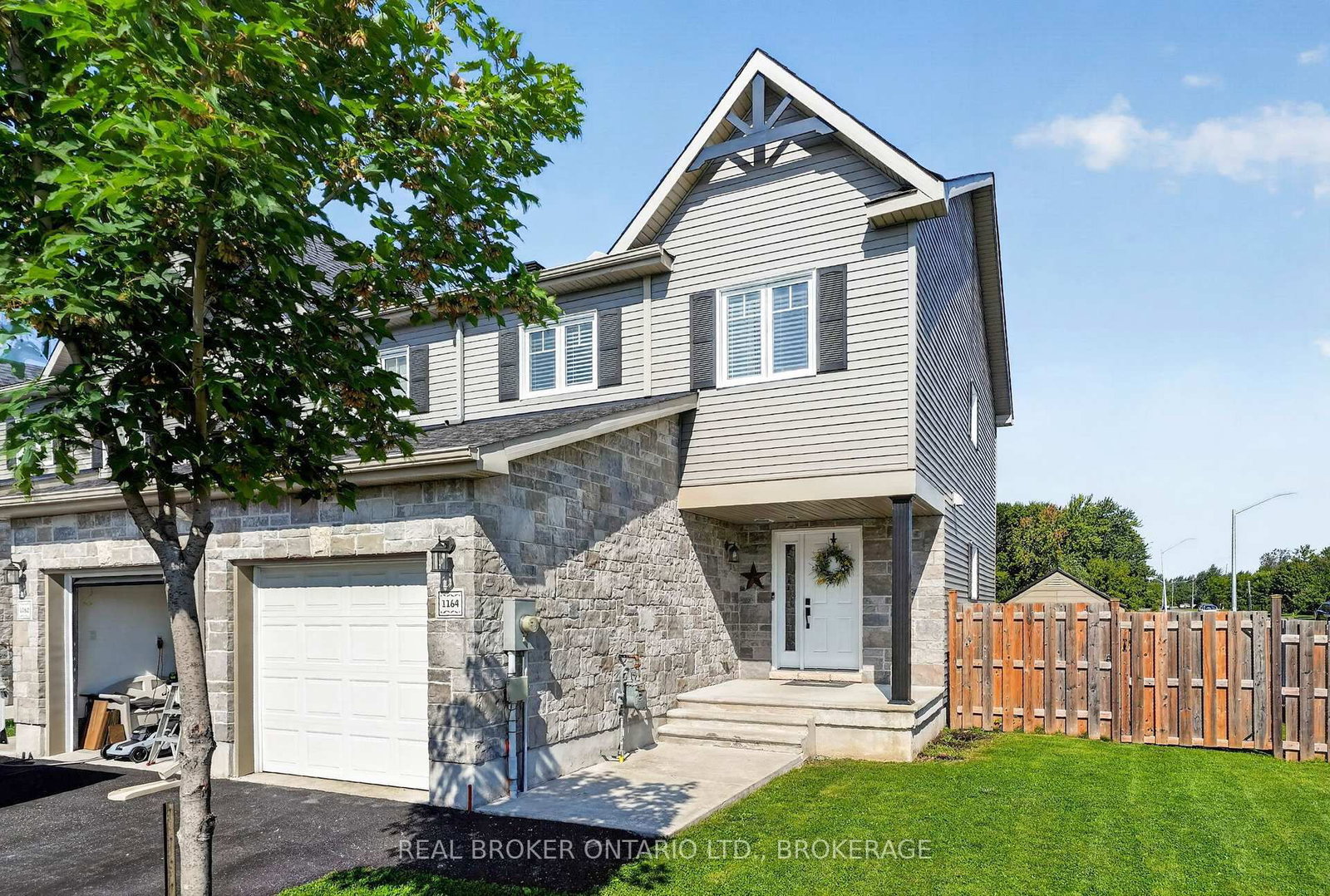 1164 Clement Court • Cornwall, ON photo 1