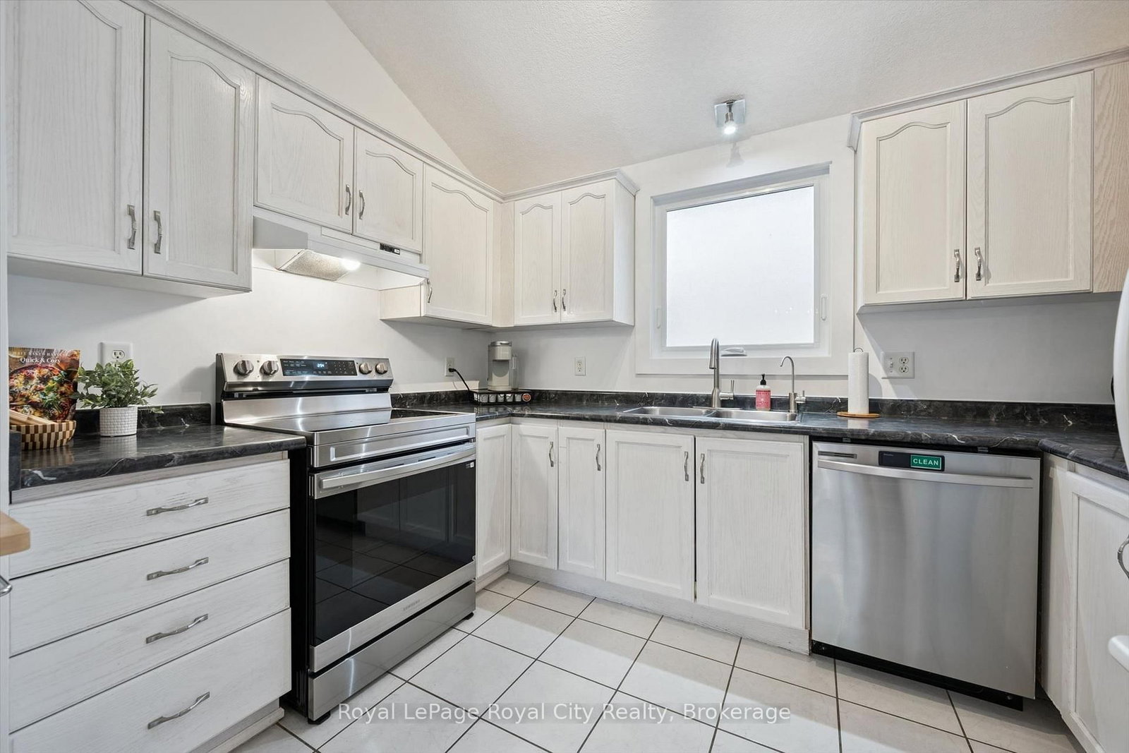 38 Borland Drive • Guelph, ON photo 11