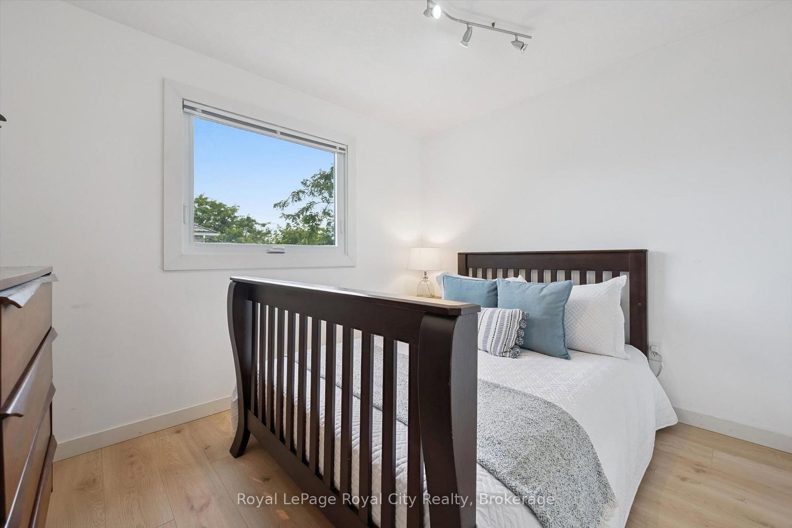 38 Borland Drive • Guelph, ON photo 21