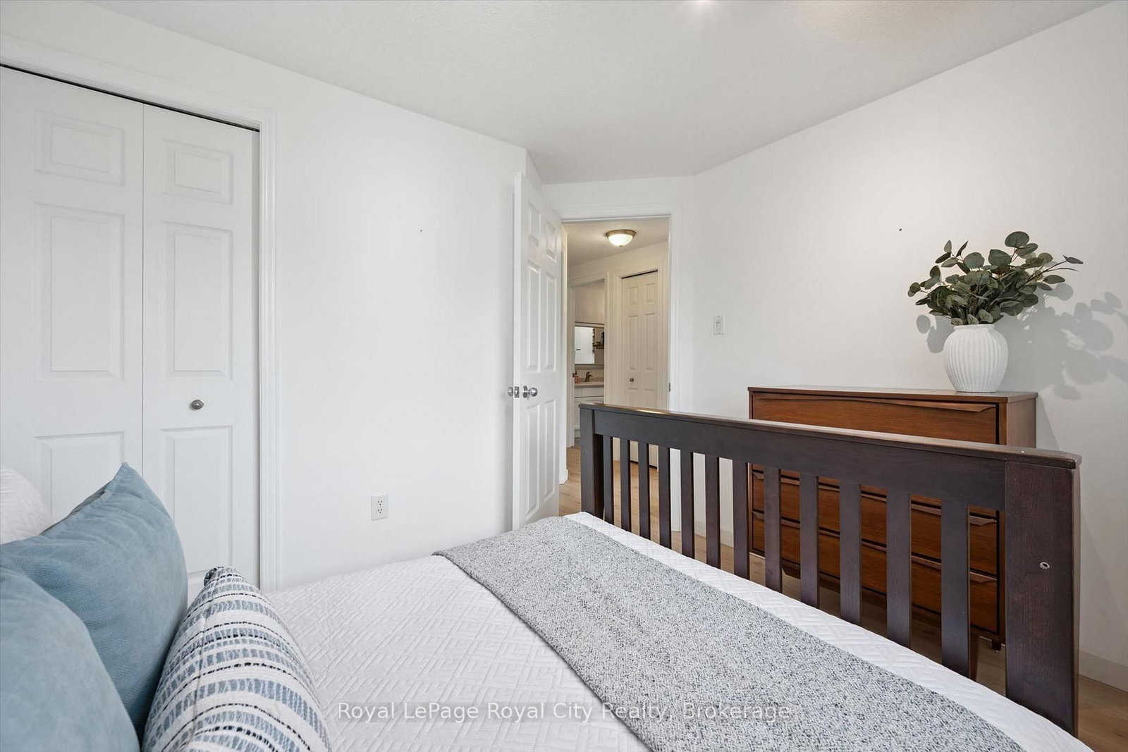 38 Borland Drive • Guelph, ON photo 22