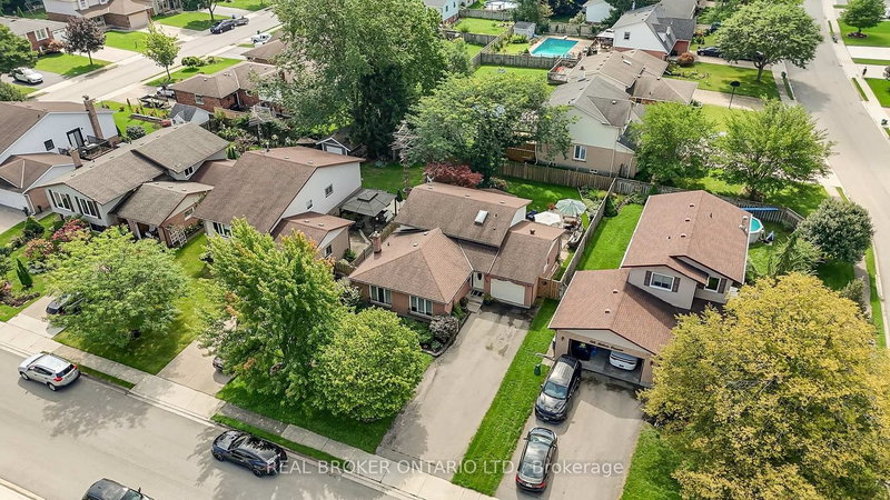 128 Melissa Crescent