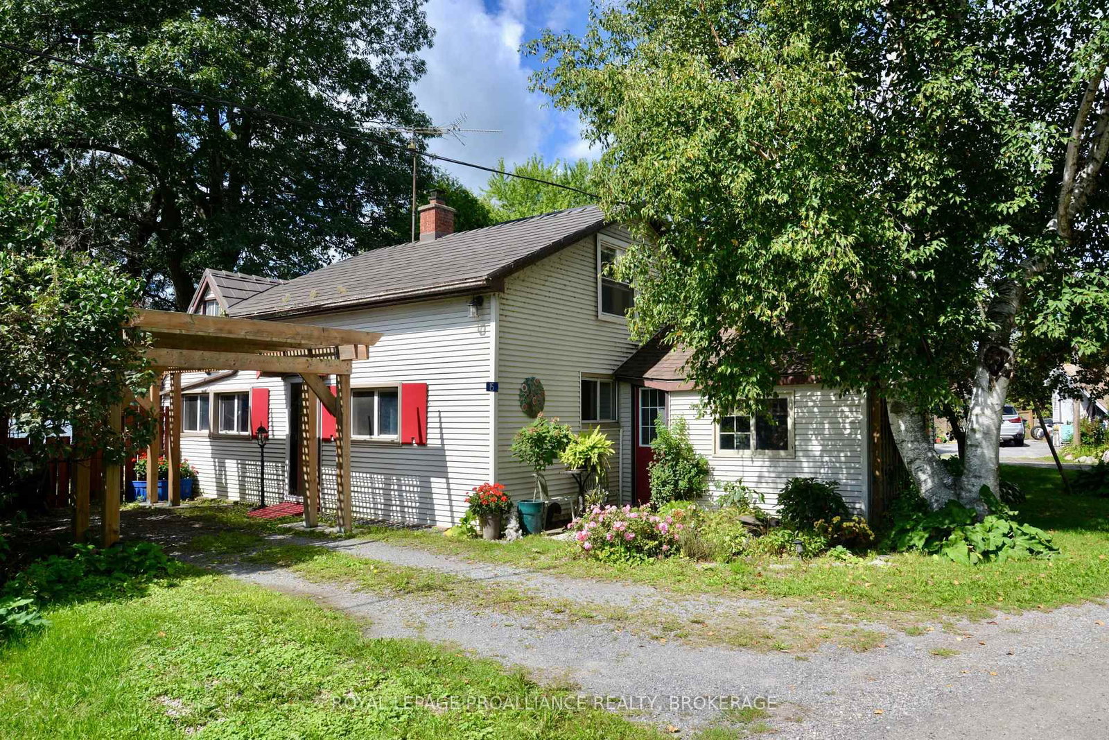 15 Sturtivans Lane • Front of Leeds & Seeleys Bay, ON photo 30