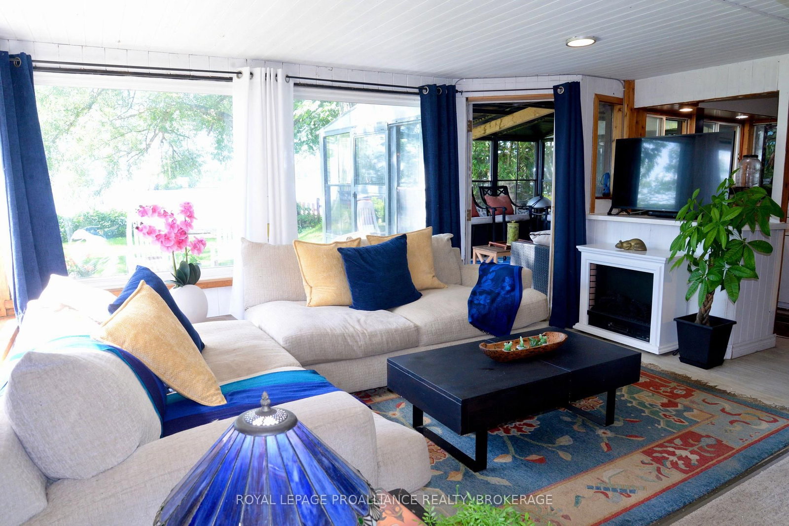 15 Sturtivans Lane • Front of Leeds & Seeleys Bay, ON photo 5