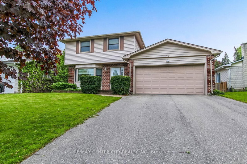 10 Runnymede Crescent