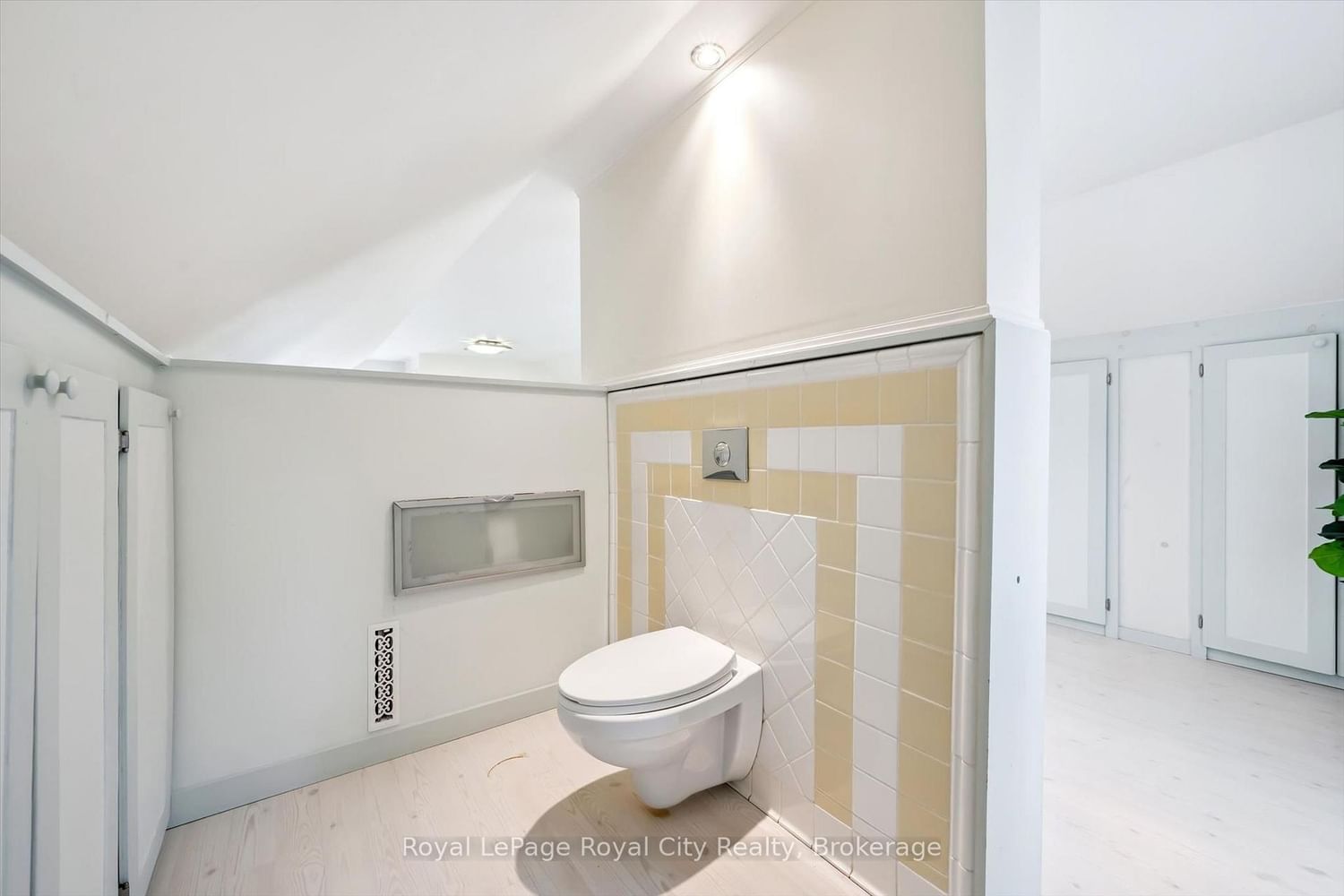 194 Grove Street • Guelph, ON photo 28