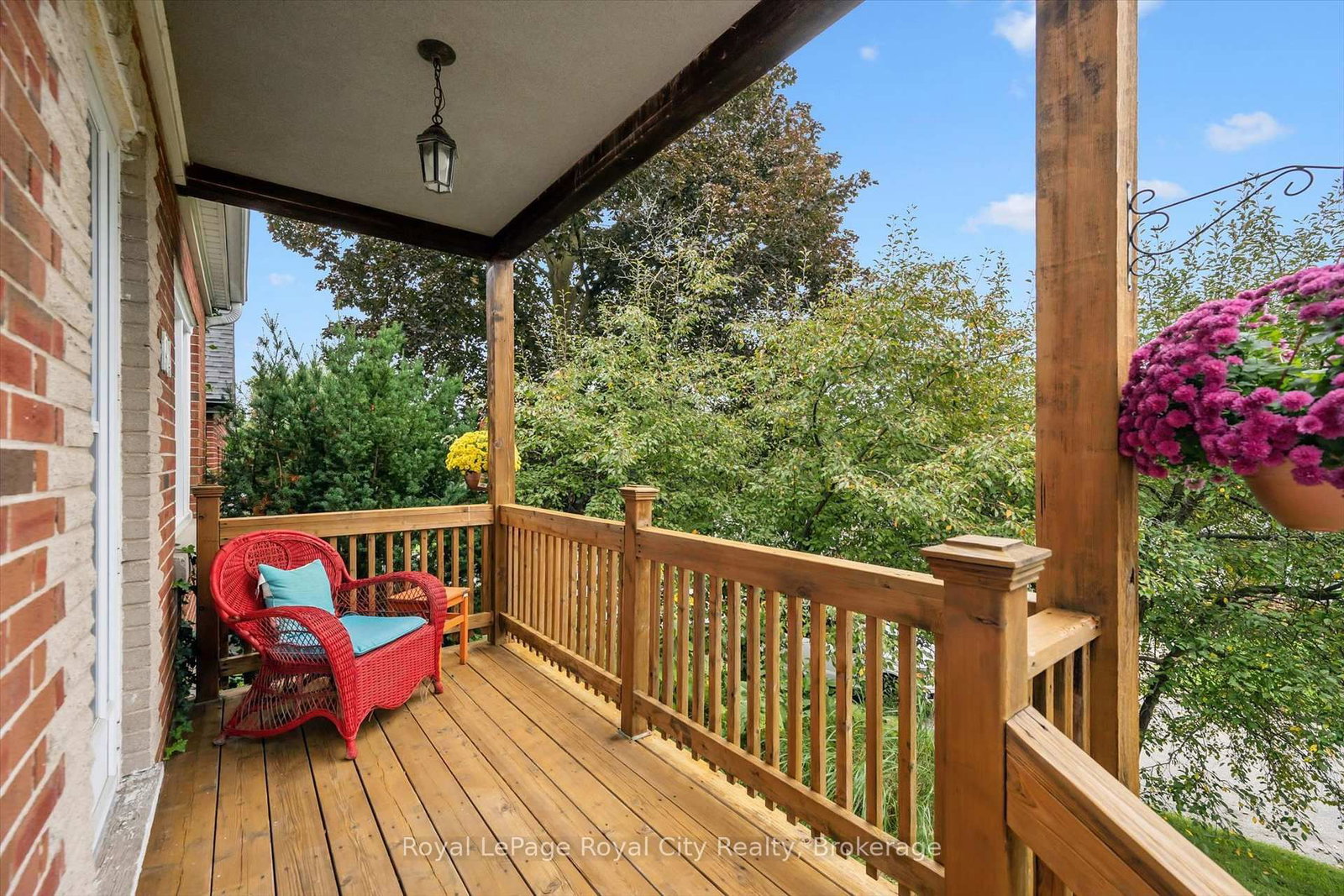 194 Grove Street • Guelph, ON photo 4