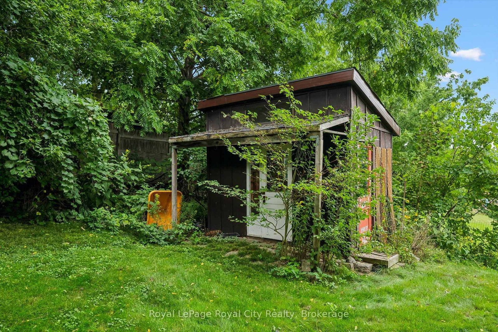 194 Grove Street • Guelph, ON photo 40