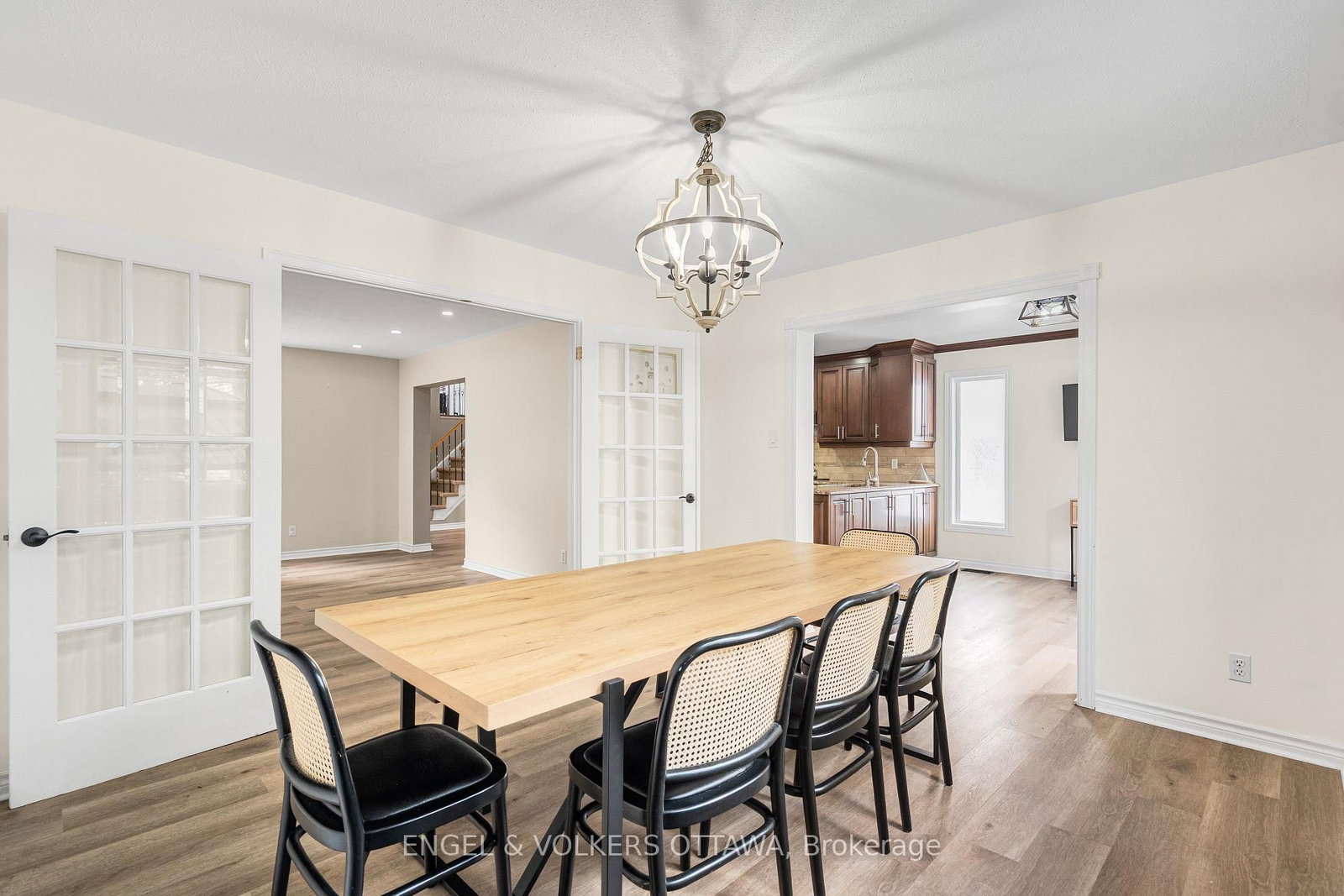 6529 Tooney Drive • Ottawa, ON photo 12