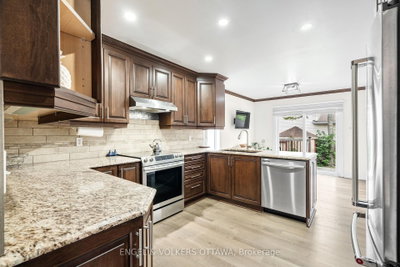 6529 Tooney Drive • Ottawa, ON photo 5