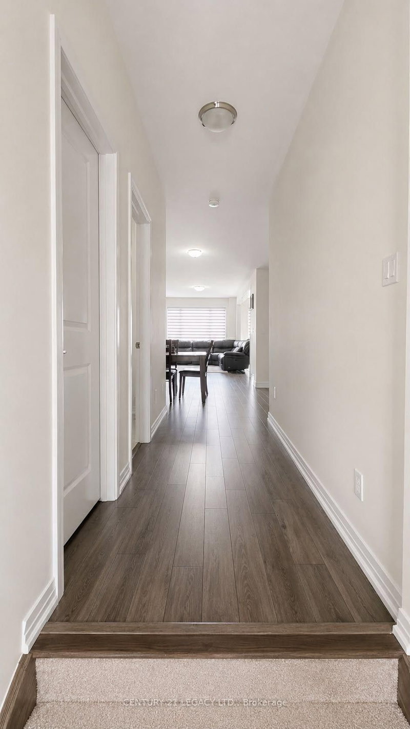 19 LANGRIDGE Way