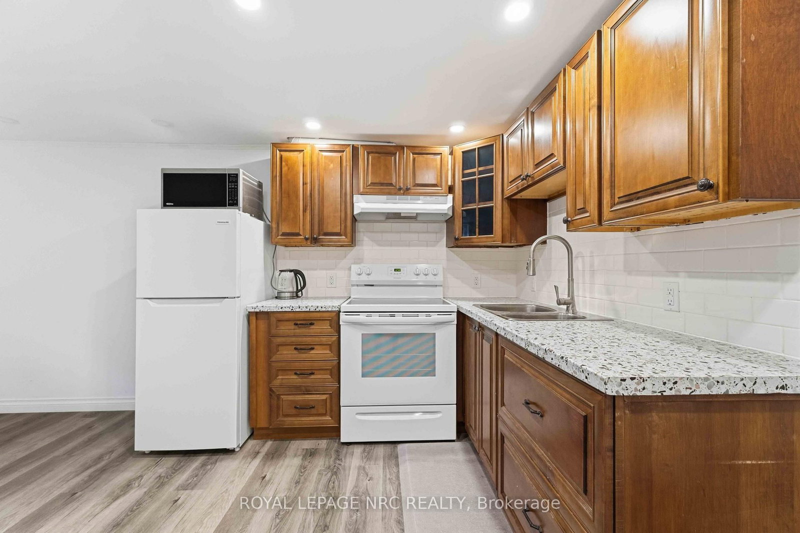 287 First Avenue • Welland, ON photo 37