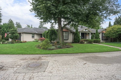 19 Tallwood Circle • London North, ON photo 3