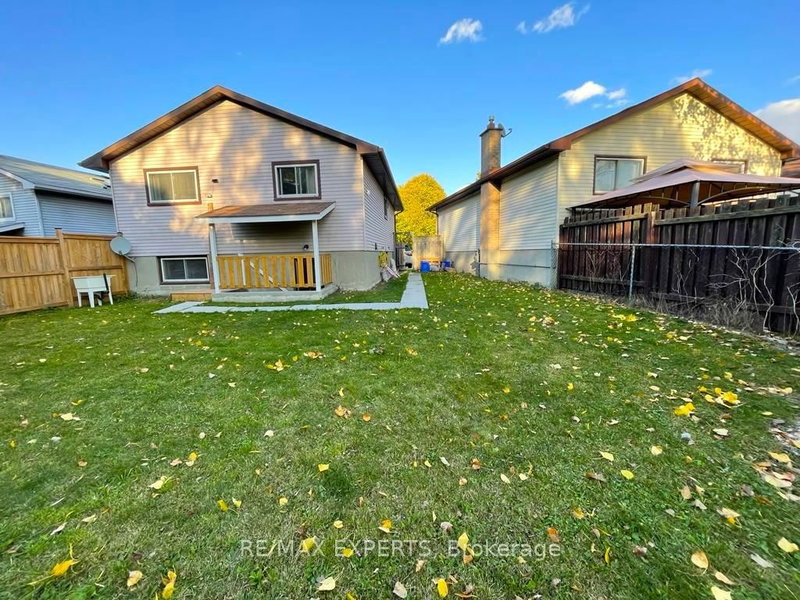 46 Caprice Crescent