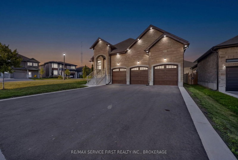 636 Mandara Drive