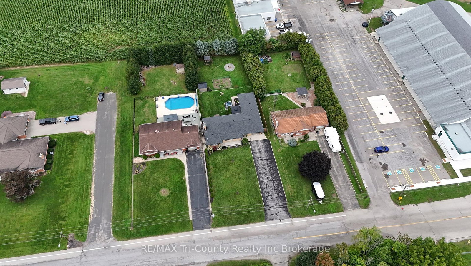34 Albert Street • Norfolk, ON photo 7