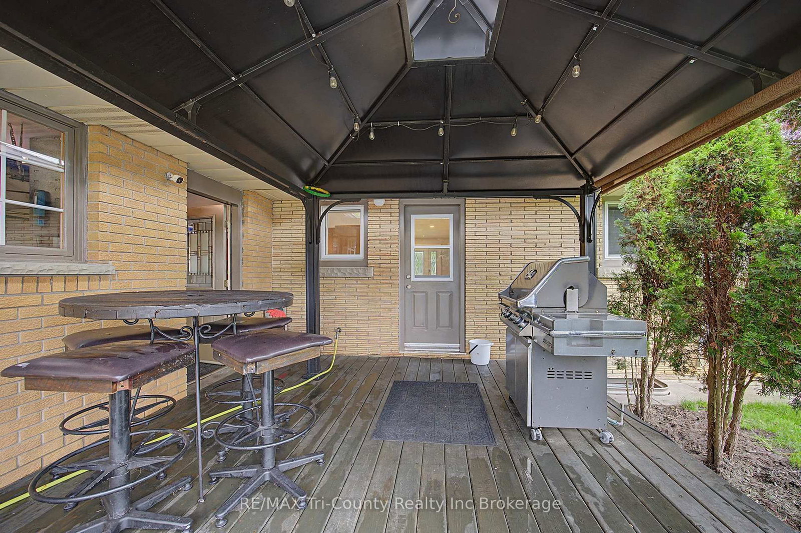 34 Albert Street • Norfolk, ON photo 8