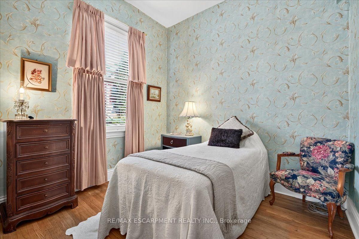 139 Queen Street S • Hamilton, ON photo 18