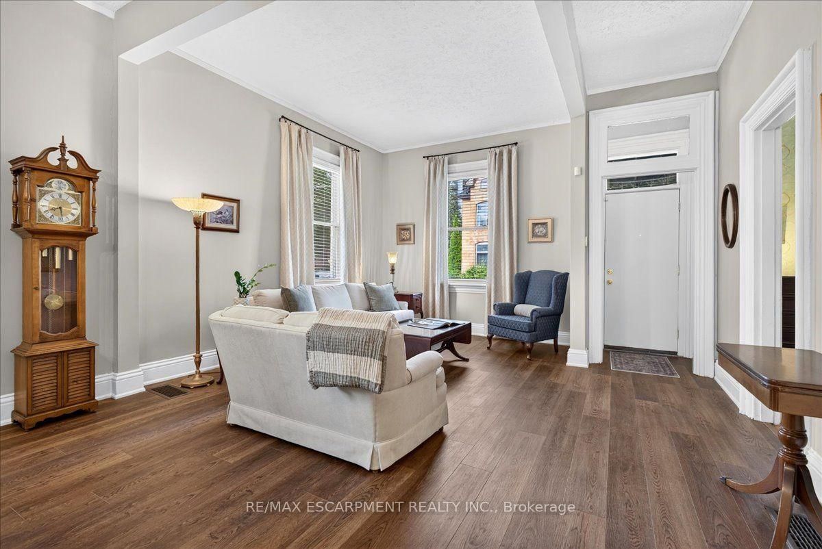 139 Queen Street S • Hamilton, ON photo 4
