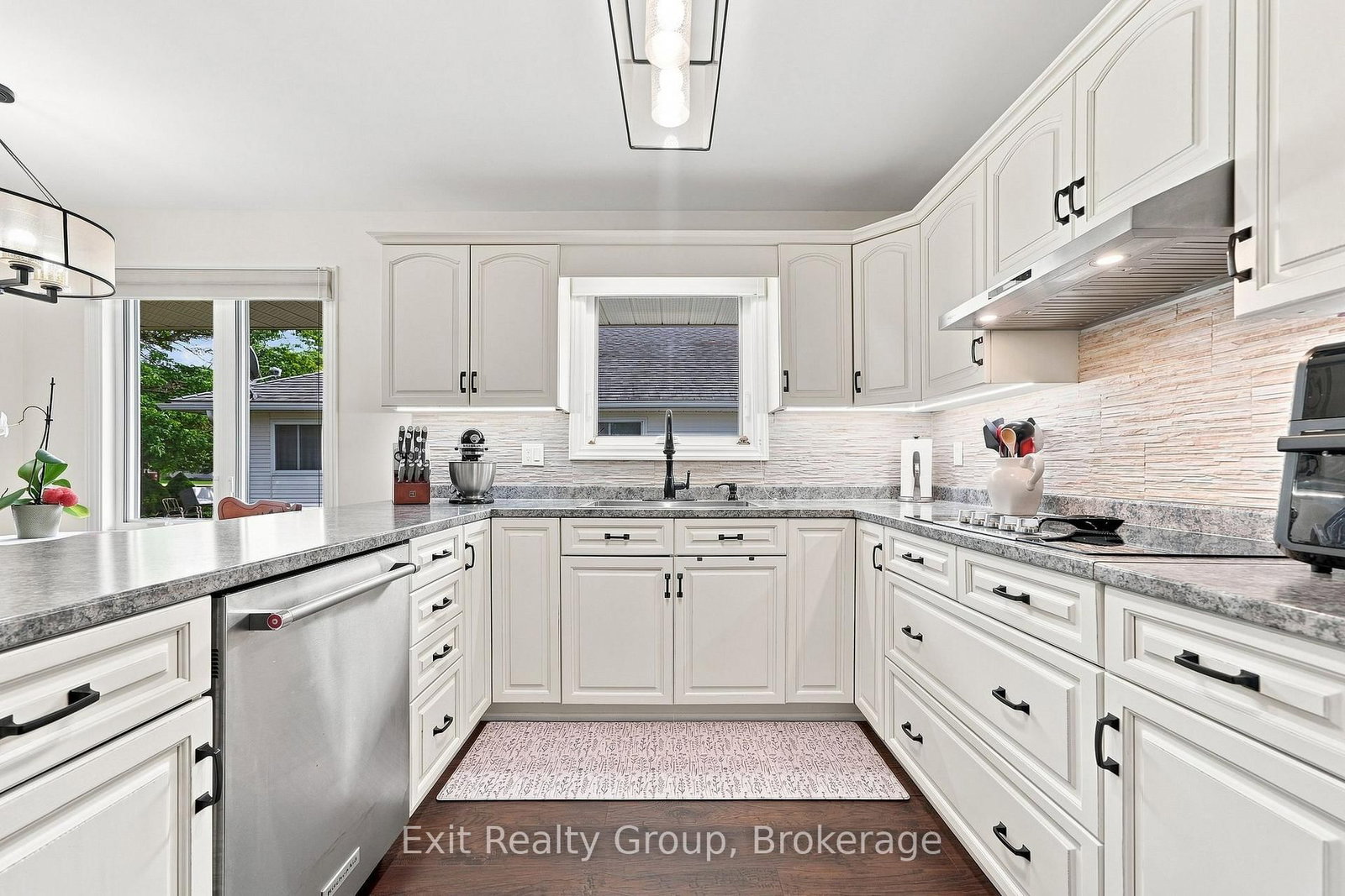 6 Heritage Drive • Prince Edward County, ON photo 18