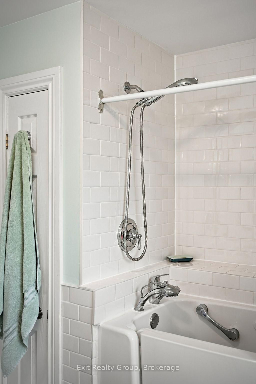 6 Heritage Drive • Prince Edward County, ON photo 38