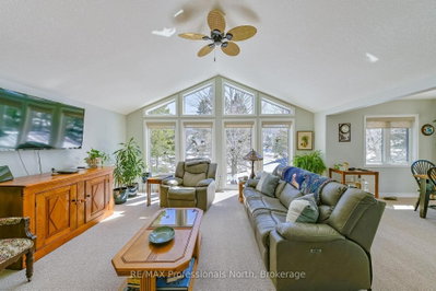 1099 Summer Lane • Minden Hills, ON photo 9