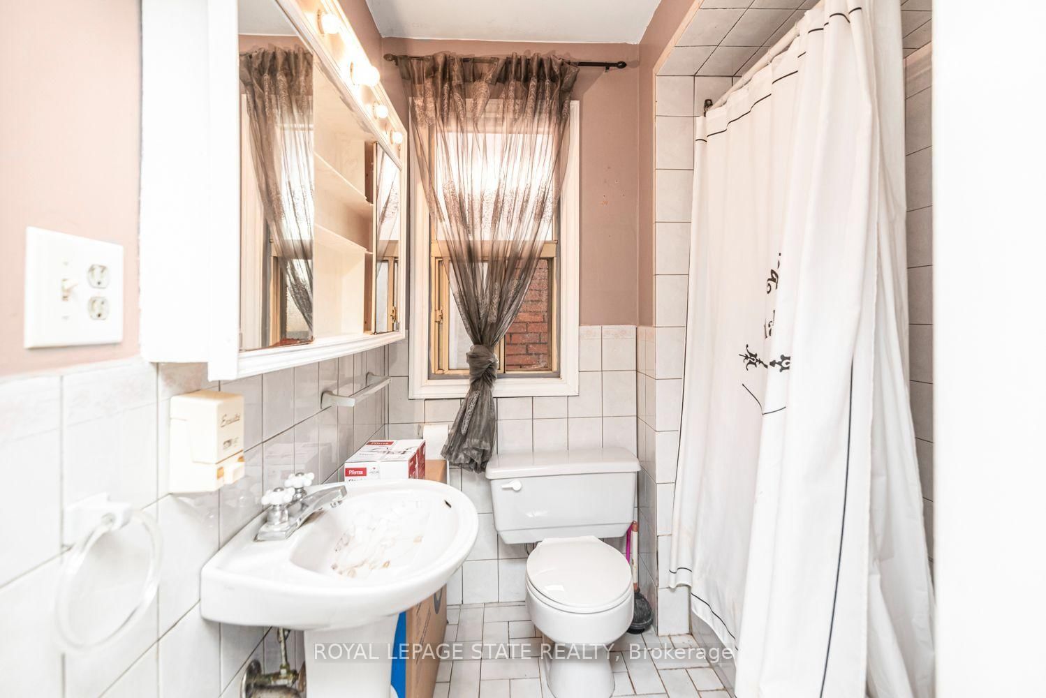 75 Kensington Avenue N • Hamilton, ON photo 38