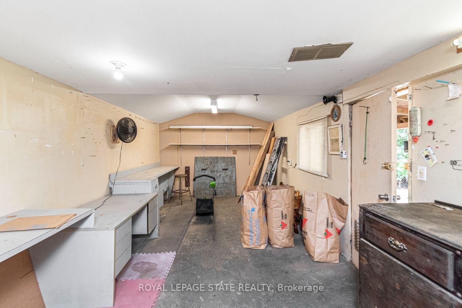 75 Kensington Avenue N • Hamilton, ON photo 46