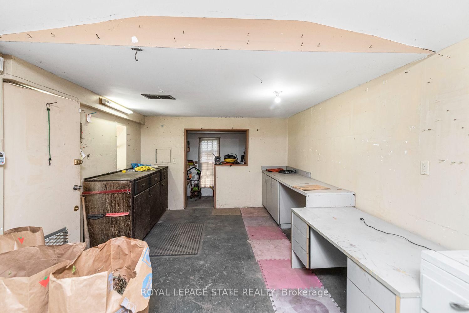 75 Kensington Avenue N • Hamilton, ON photo 47