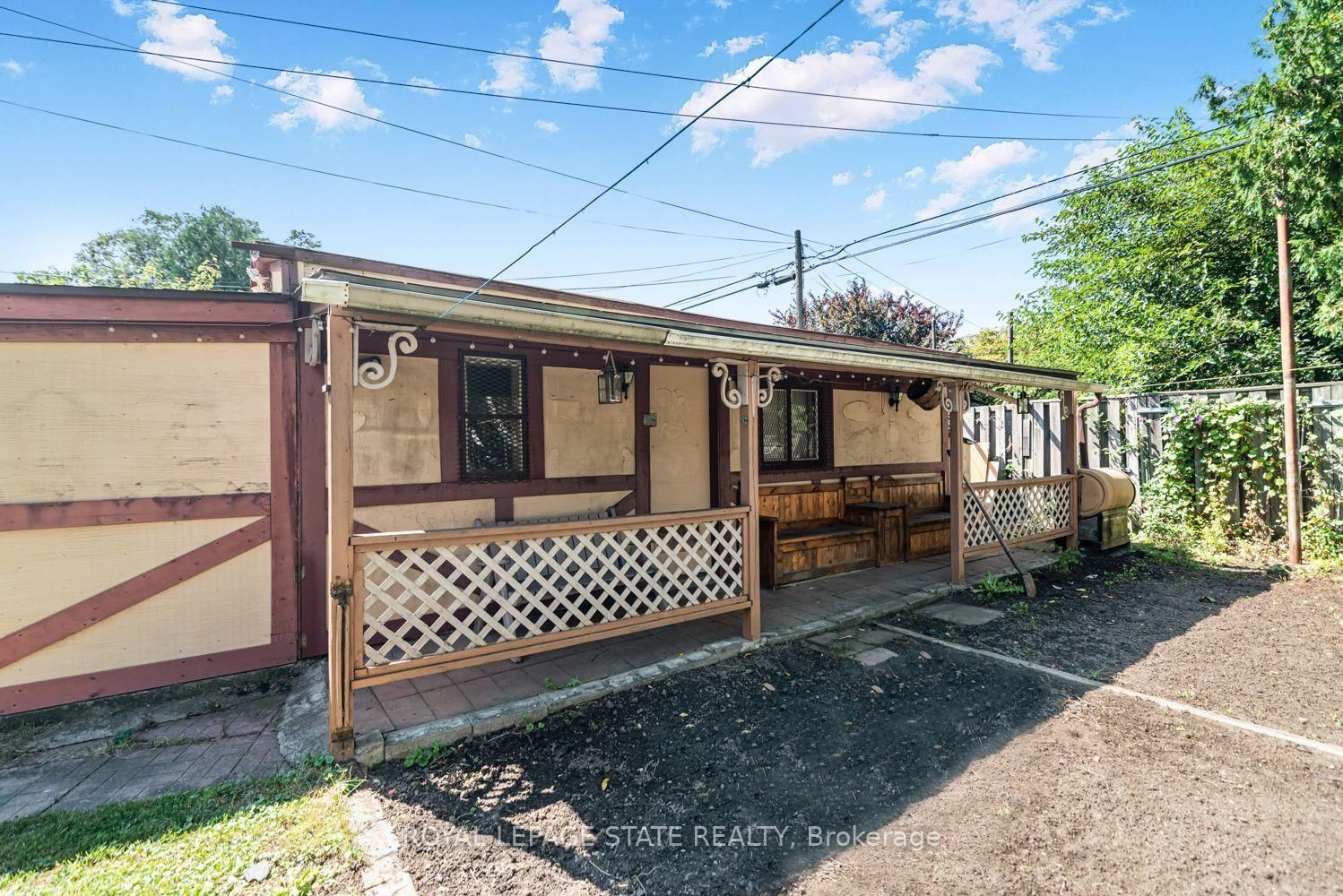 75 Kensington Avenue N • Hamilton, ON photo 48