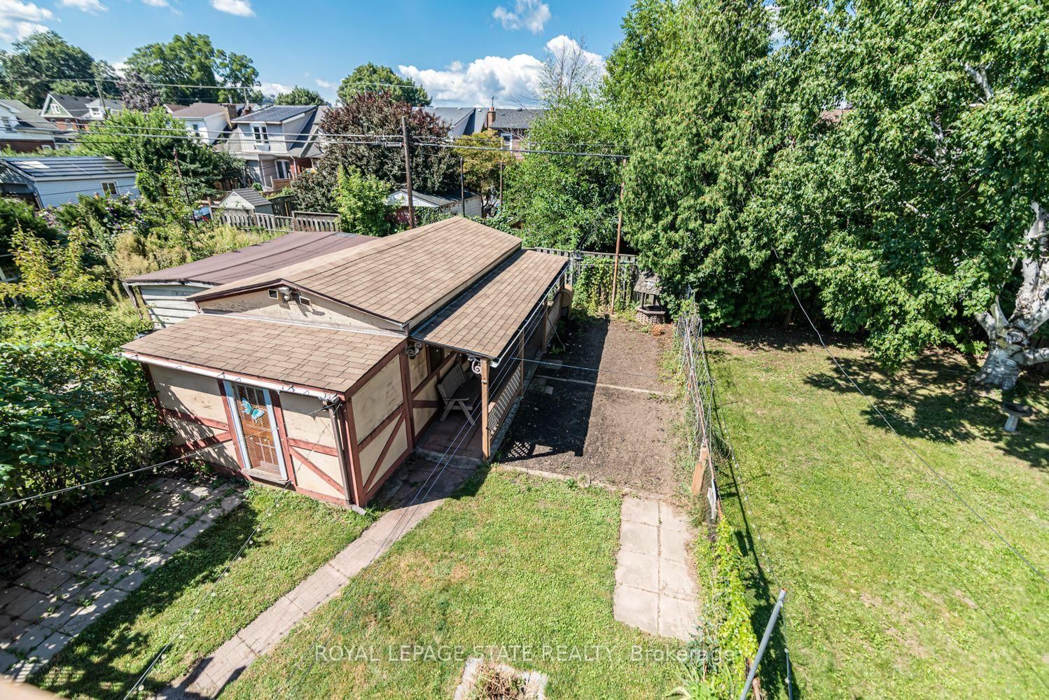 75 Kensington Avenue N • Hamilton, ON photo 50