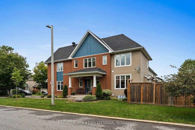 268 Horseshoe Crescent