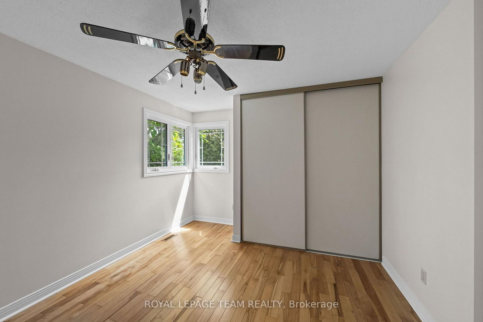 59 Naismith Crescent • Ottawa, ON photo 38