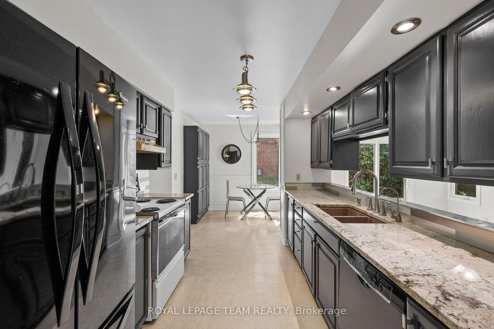 59 Naismith Crescent • Ottawa, ON photo 4