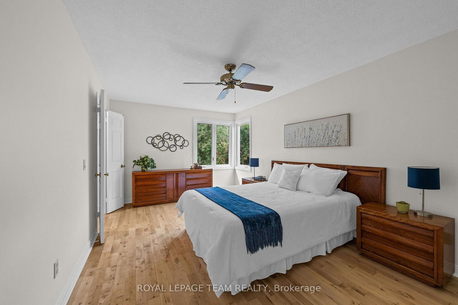 59 Naismith Crescent • Ottawa, ON photo 6