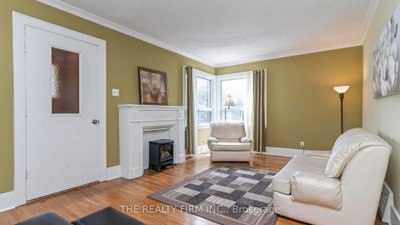 123 Elliott Street • London East, ON photo 2