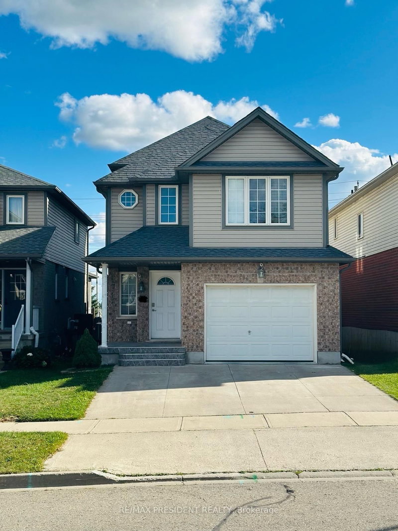 UPPER - 54 Periwinkle Street