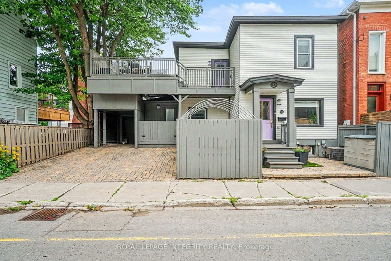 9 Holmwood Avenue