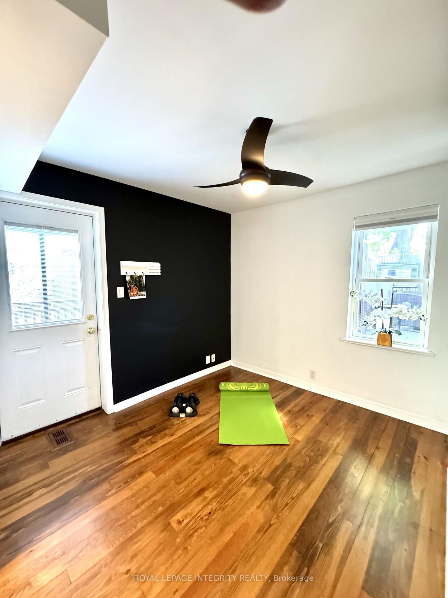 9 Holmwood Avenue • Ottawa, ON photo 25