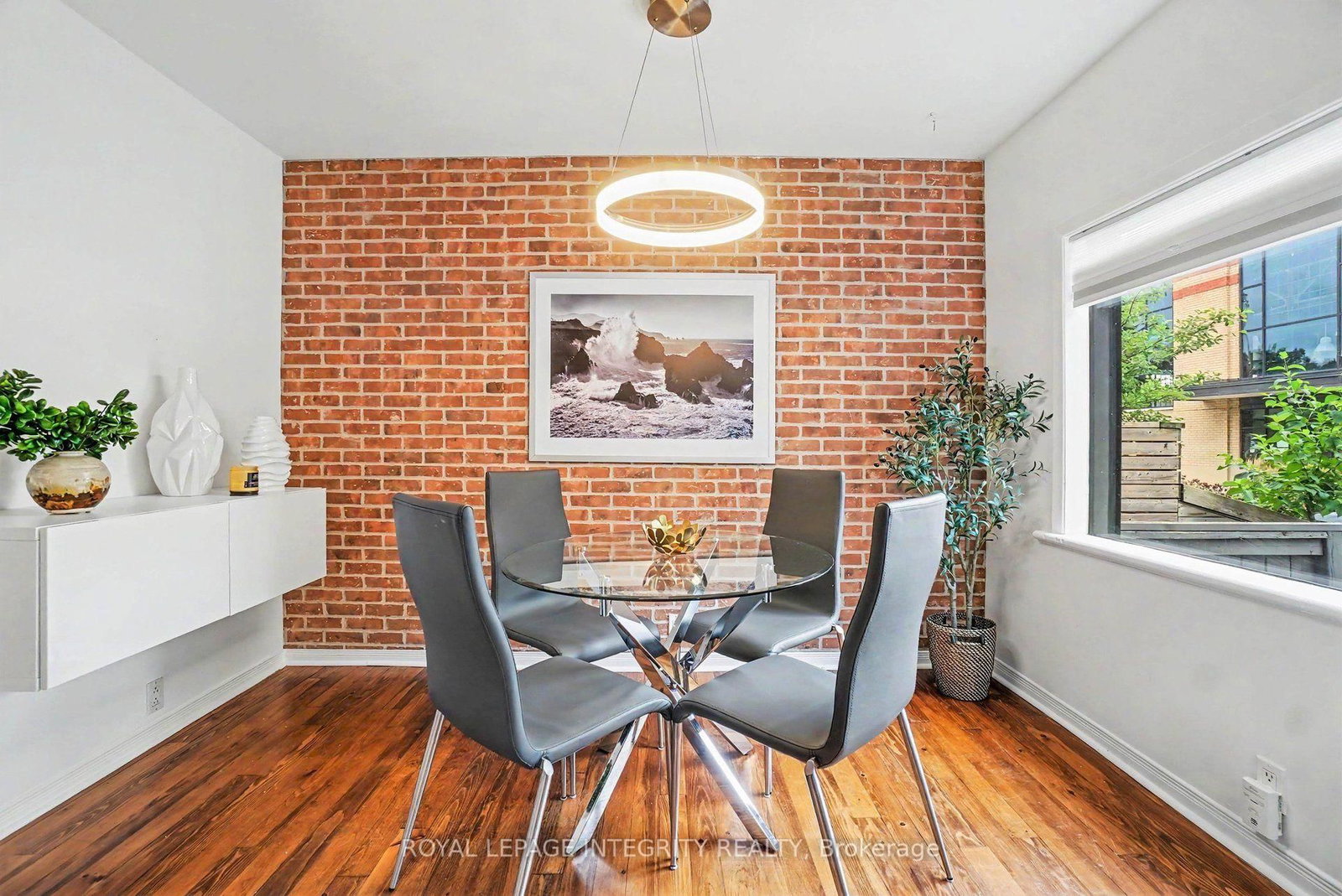 9 Holmwood Avenue • Ottawa, ON photo 7