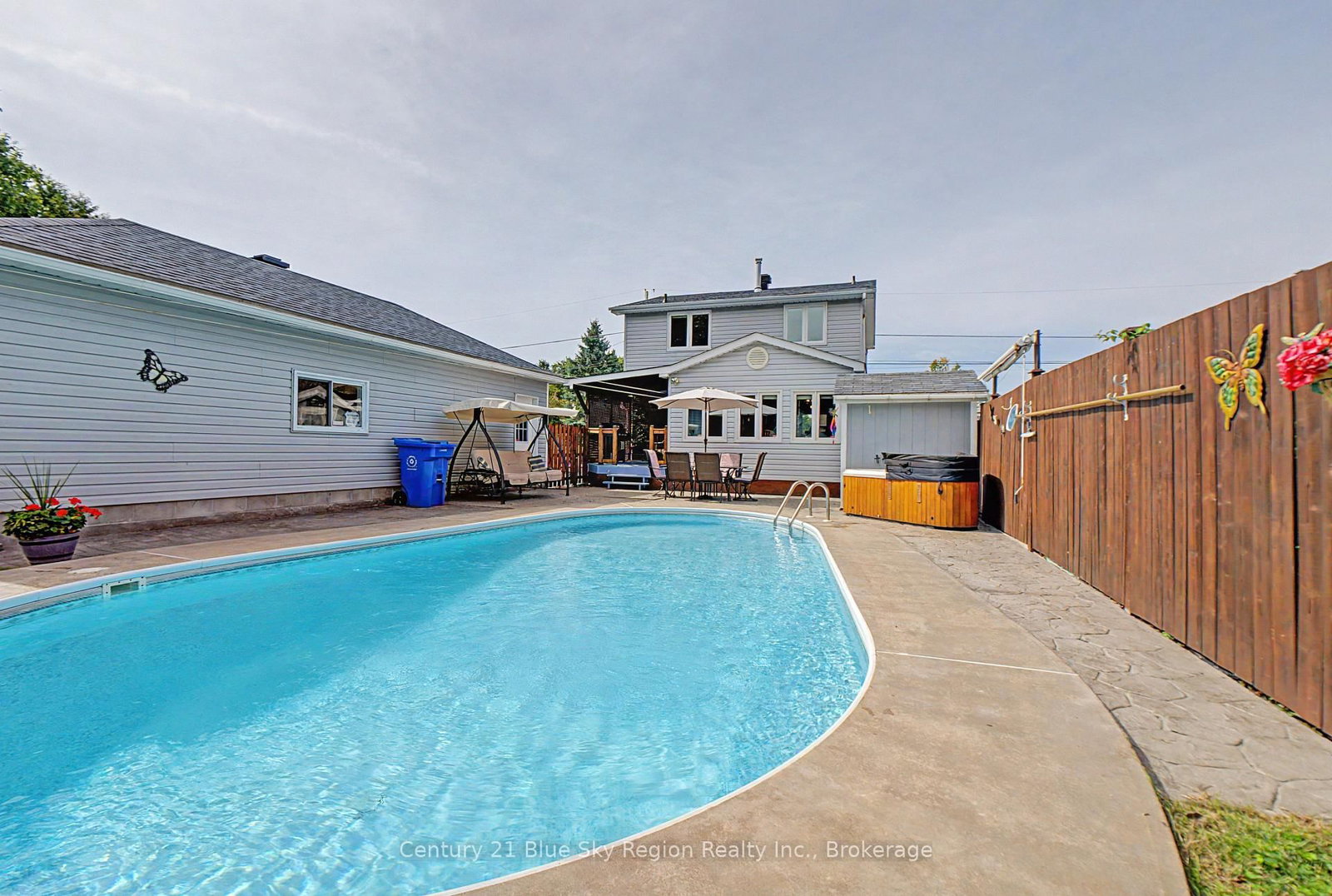 108 Tweedsmuir Drive • North Bay, ON photo 34