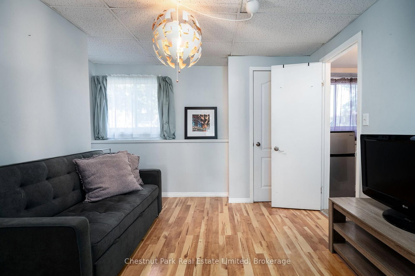 6 Spencer Street • Prince Edward County, ON photo 23