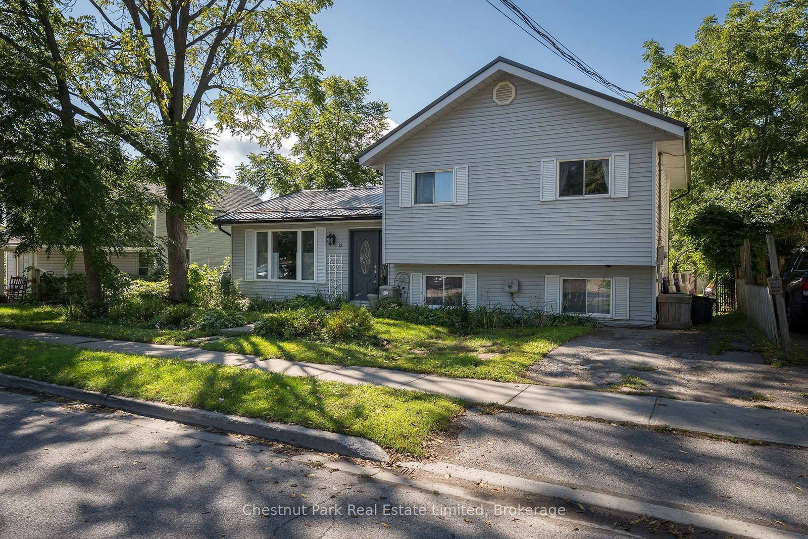 6 Spencer Street • Prince Edward County, ON photo 3