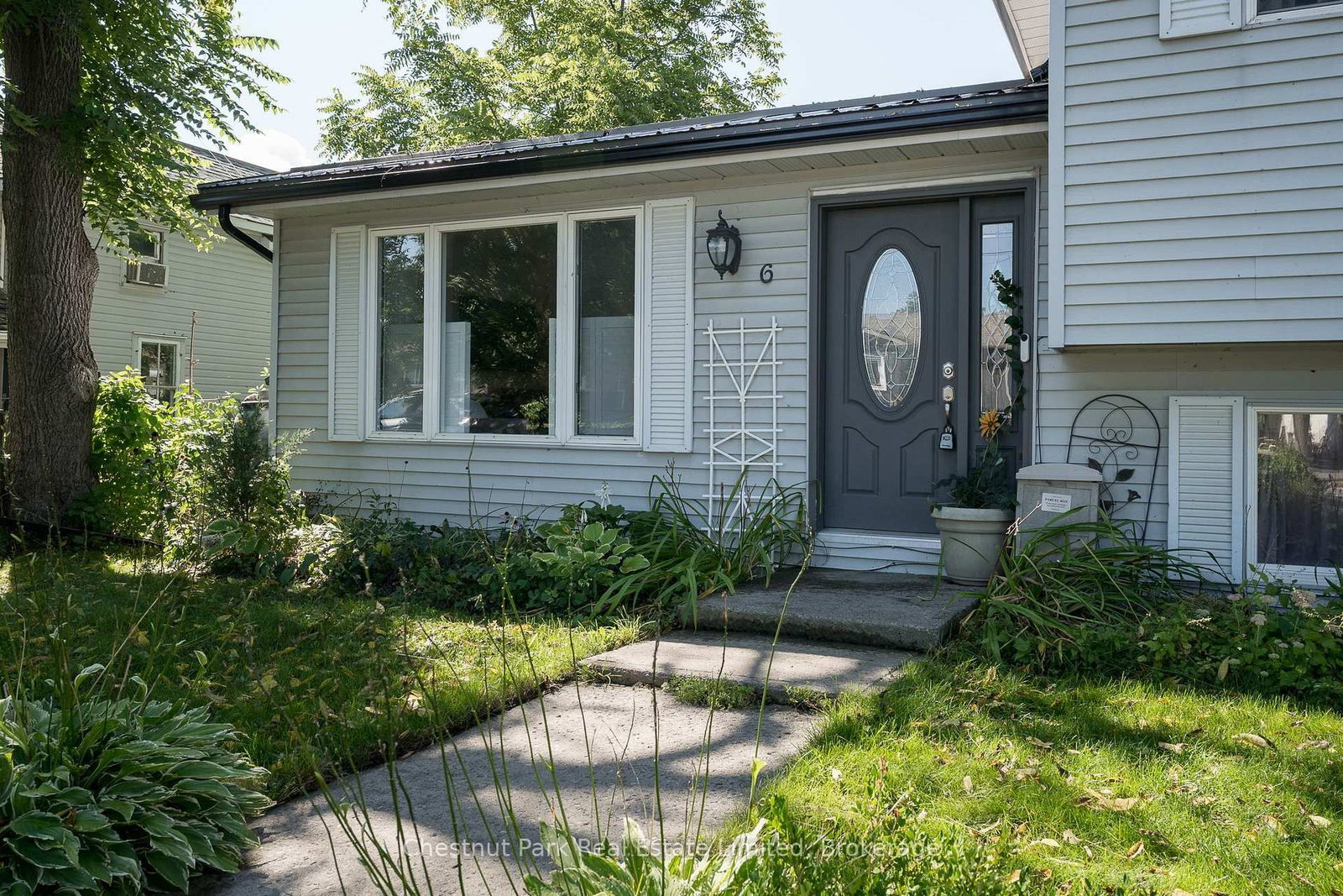 6 Spencer Street • Prince Edward County, ON photo 4