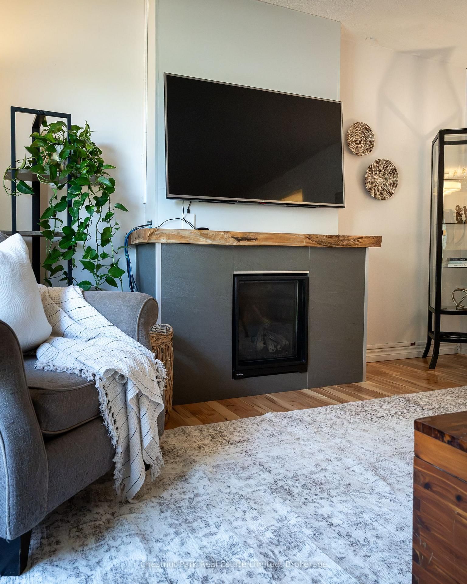 6 Spencer Street • Prince Edward County, ON photo 8