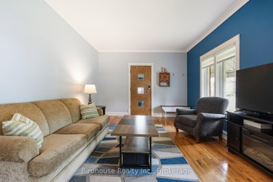 60 Wellington Street • Kawartha Lakes, ON photo 9