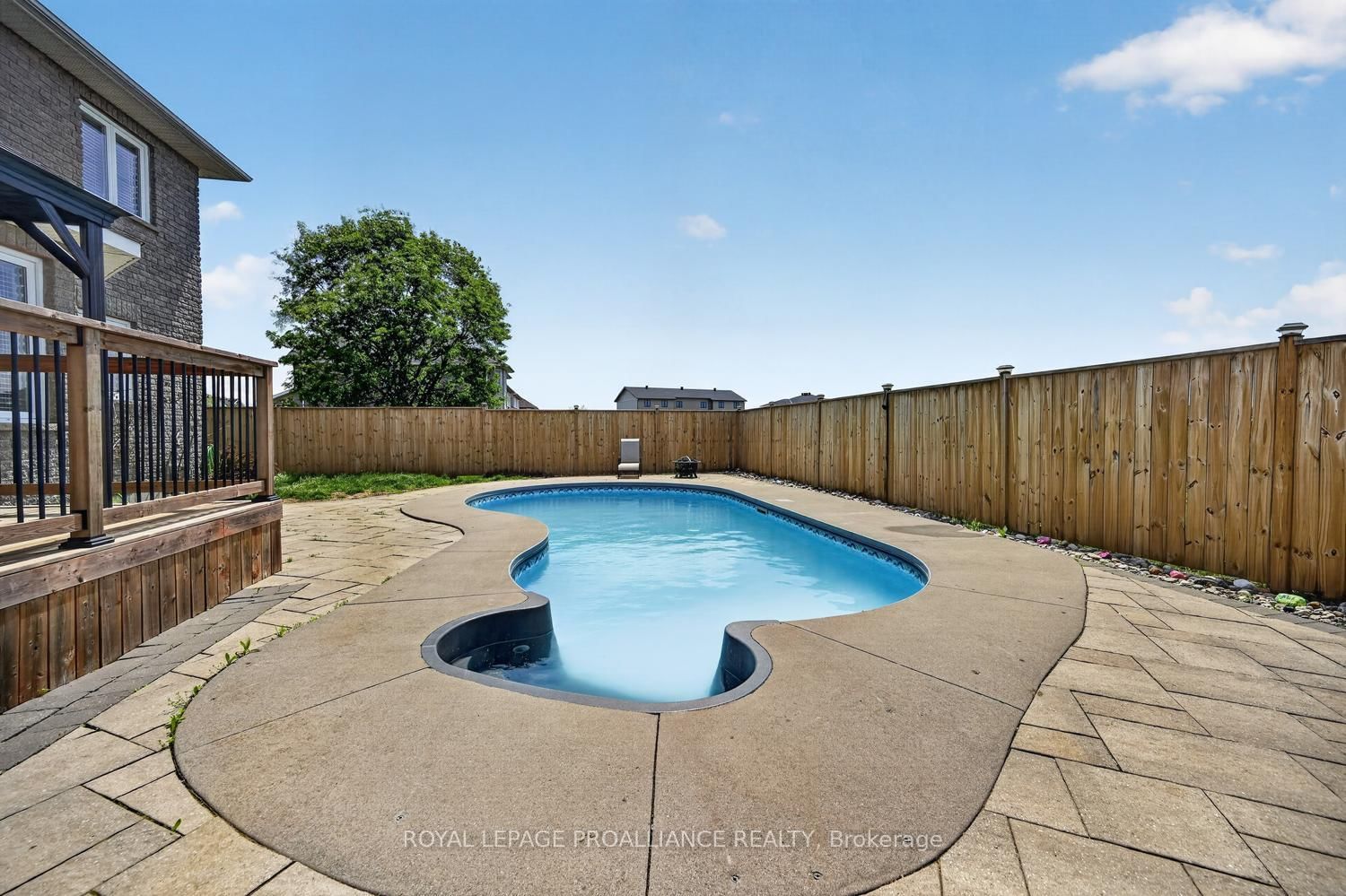 1014 Crestwood Drive • Brockville, ON photo 40