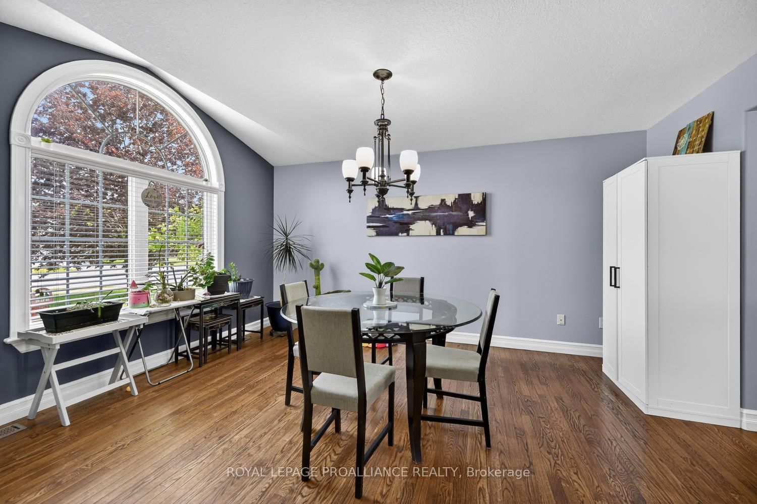 1014 Crestwood Drive • Brockville, ON photo 5