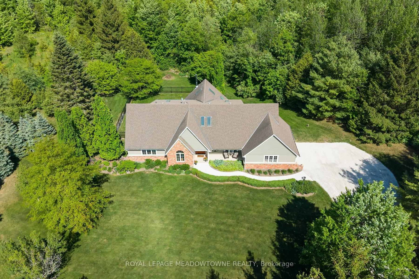 5263 Tenth Line • Erin, ON photo 1